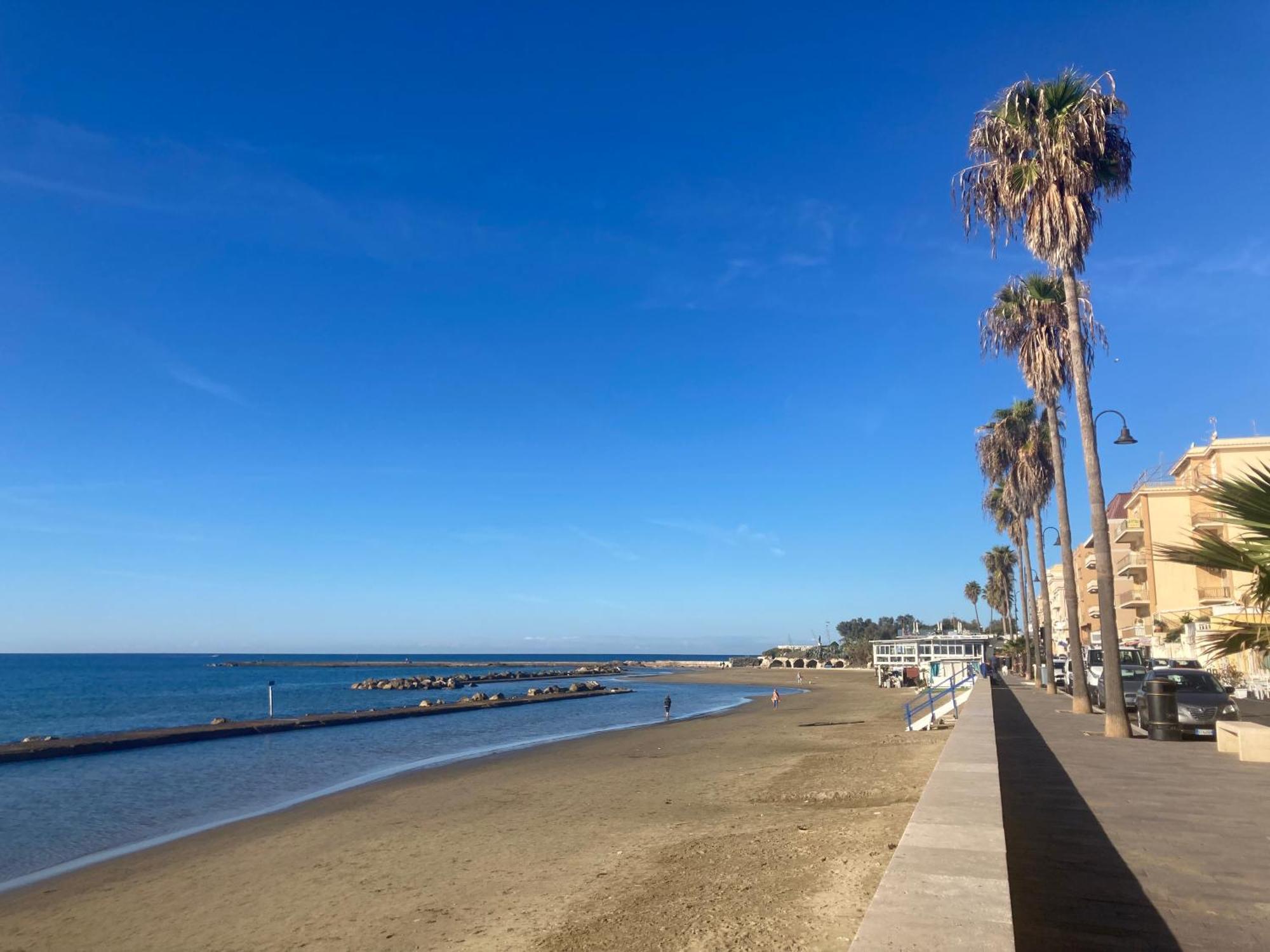 Villa Casa Al Soffio Di Luce Anzio Esterno foto